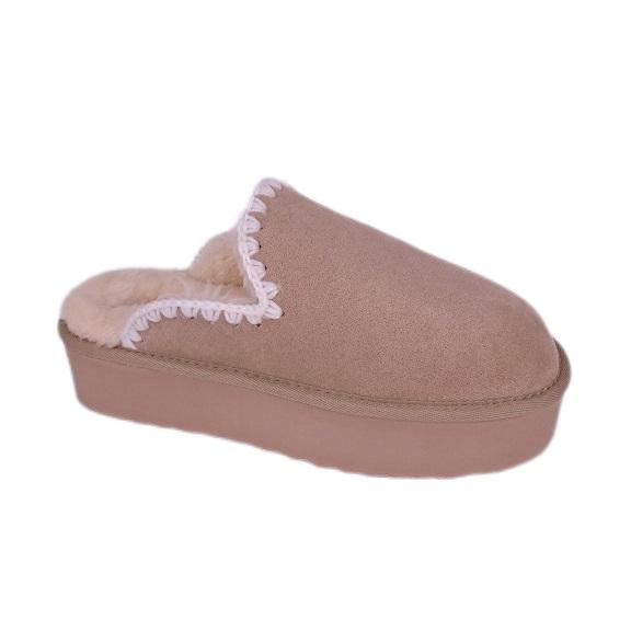 كيف تلبي Tianxiu Footwear متطلبات العملاء الدقيقة لتطوير المنتجات؟